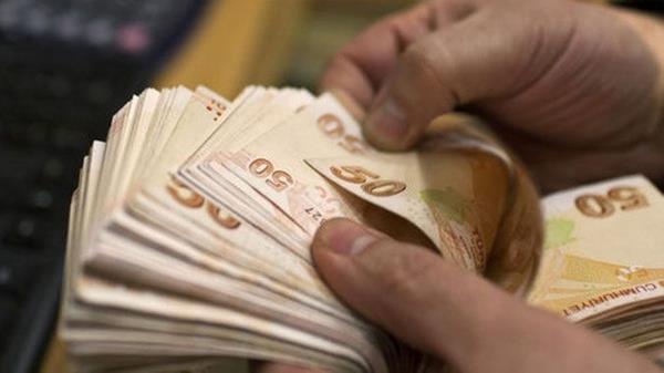 GARANTİ BBVA: Maaşını taşıyanlara 1.000, 1.250, 1.500 lira. Emekli arkadaşlarını davet edenlere de her bir arkadaşı için 150 lira.<br>    HALKBANK: Maaşa göre 500, 625, 750 lira.    ING: Maaşa göre 675, 850, 1.000 lira.