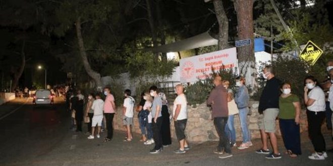 Bodrum'da aşı kuyruğu