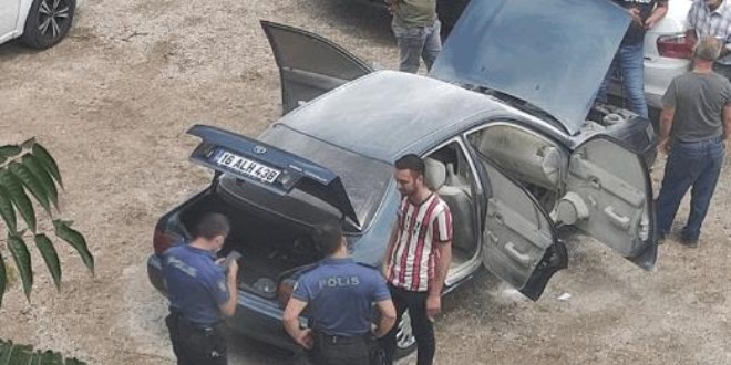 Satın alacağı araç noterdeyken yandı