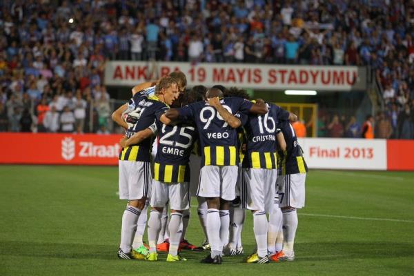 Türkiye kupasını Fenerbahçe aldı. Alper Potuk'u Fenerbahçe aldı. Bugün başkana bana araba al desem onu da alacak heralde