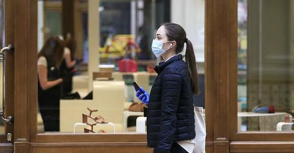 Reuters'ta yer alan habere göre, Public Health England (PHE) araştırmacıları bir başka varyant olan Alpha için de bu aşıyı mercek altına aldı. Bilim insanları iki doz Pfizer aşısı Alpha varyantından kaynaklanan semptomatik hastalıkları önlemede % 93.7 etkili olduğunu saptadı.
