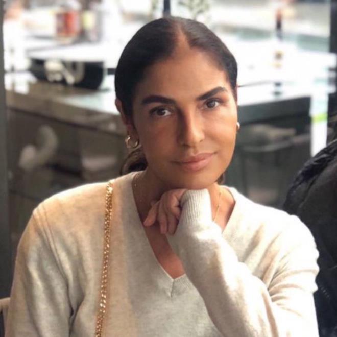 Tartışma kısa sürede  kavgaya dönüştü. Uğur Şen, oğlu ile birlikte kendilerini rahatsız ettiğini iddia ettiği gençlerle tekme tokat kavga etmeye başladı.