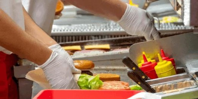 Ünlü fast food markaları kısırlık ve kanser yapıyor
