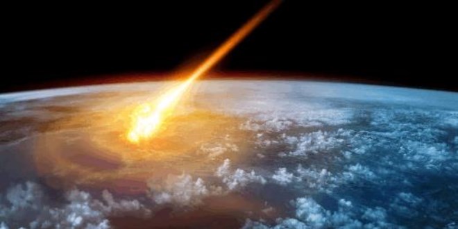 Atom bombasından 800 kat daha güçlü asteroit Dünya'ya yaklaşıyor