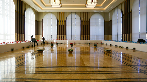 İstanbul Atatürk Kültür Merkezi ve Ankara?da yer alan Türkiye?nin en büyük Millet Bahçesi ve Amerika Birleşik Devletleri'nin New York şehrinde inşa edilen Türkevi gibi önemli eserlerin açılış makasları da bu sergide yer alıyor. Sergilenmekte olan makaslara güncel programların makasları da dahil edilecek.