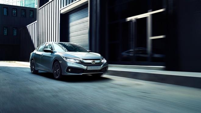 HONDA    Civic Sedan 1.6L Elegance Otomatik Benzin    Liste fiyatı 482.275 TL    1.6L ECO Otomatik Elegance - 490.675 TL