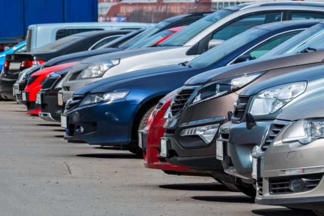 OTOMOTİV    Jaguar Land Rover, General Motors, Aston Martin ve Rolls-Royce, saldırıları nedeniyle Rusya'ya araç teslimatını durduran otomobil üreticileri arasında yer alırken, iş makinesi üreticisi JCB tüm faaliyetlerini durdurdu.