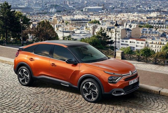CITROEN C4 Feel 1.2 PureTech 100 HP - 6 İleri Manuel    Fiyatı: 471.500 TL