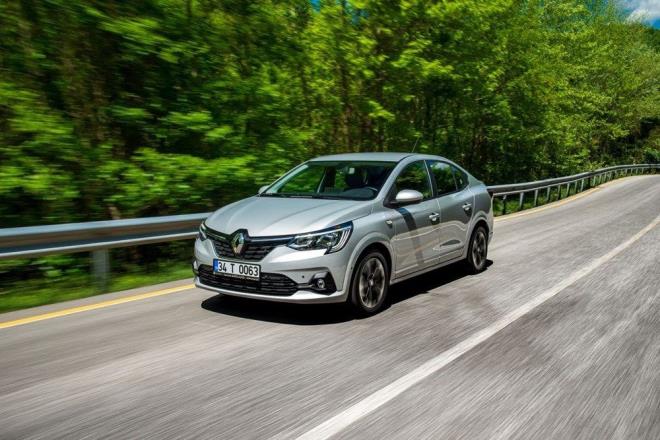 RENAULT    Taliant Joy 1.0 Sce 65 bg    Liste fiyatı 355.000 TL    Joy 1.0 Turbo X-tronic 90 bg 401.900 TL    Touch 1.0 Turbo X-tronic 90 bg 451.900 TL