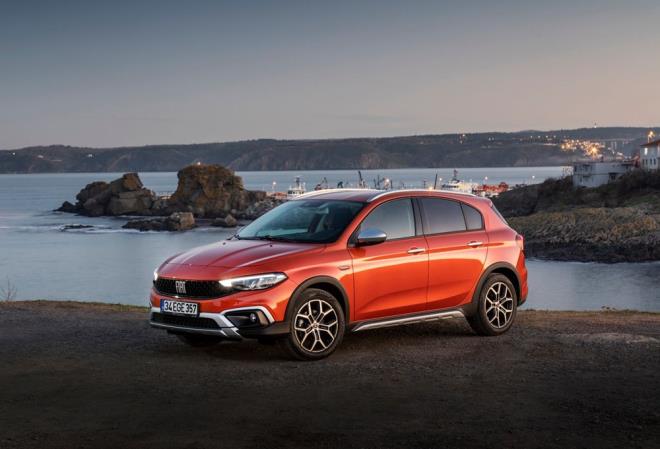 FIAT<br>    Yeni Egea Cross 1.4 Fire 95 HP Street - Manuel - Benzinli     Fiyatı: 325.900 TL    1.3 M.Jet 95 HP Street Manuel Dizel 439.900 TL    1.4 Fire 95 HP Urban Manuel Benzinli 361.900 TL    1.3 M.Jet 95 HP Urban Manuel Dizel 465.900 TL    1.4 Fire 95 HP Lounge Manuel Benzinli 390.900 TL    1.0 Firefly 100 HP Lounge Manuel Benzinli 456.900 TL