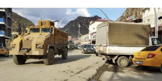 Hakkari sınırına askeri sevkiyat