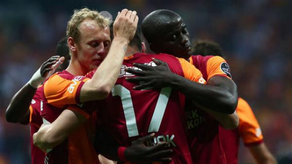 Ligi şampiyon bitiren Galatasaray, transferde henüz kimseyle anlaşmadı.