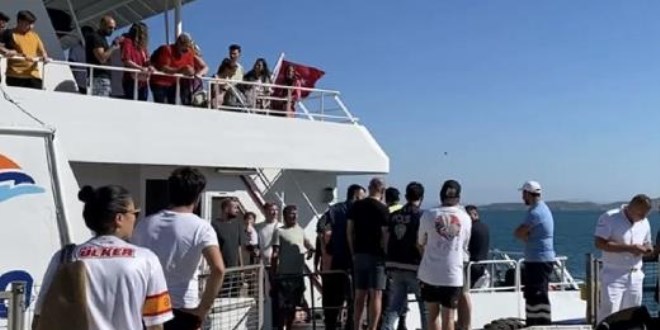 İDO feribotunda koltuk kavgası: Sefer yarıda kaldı