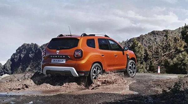 DACİA Yeni Duster Comfort 1.0 Turbo 90 bg 4x2 456.900 TL  <br>  Comfort ECO- G Turbo 100 bg 4x2 476.900 TL  Prestige ECO- G Turbo 100 bg 4x2 497.900 TL  Comfort 1.3 Turbo 150 bg EDC 4x2 - 524.900 TL  Comfort 1.3 Turbo 150 bg 4x4 - 519.900 TL  Comfort 1.5 Blue dCi 115 bg 4x2 - 527.900 TL    Prestige Plus 1.3 Turbo 150 bg EDC 4x2 - 565.000 TL