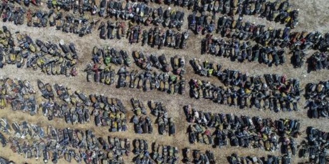 Binlerce araç çürümeye terk edildi