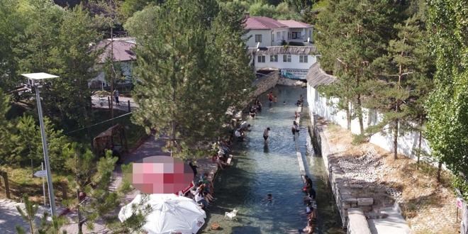 Rahatsızlıklarına şifa arayanlar oraya akın ediyor!