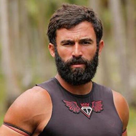 Acun Ilıcalı da bu yanıta sessiz kalmayıp şu cevabı verdi: "Her zaman gönüllerdesin, saygılısın, vefalısın... İlk görüşmemizde gönderiyi atıyorum"