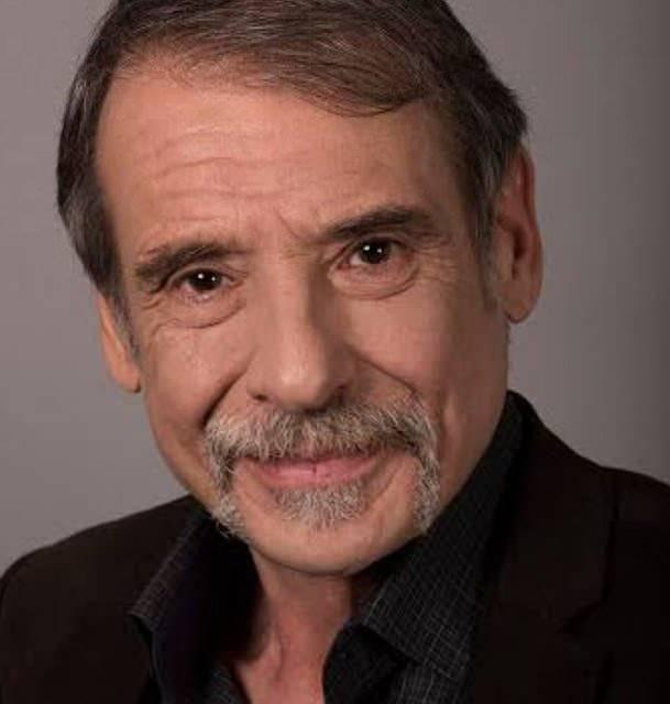 CİHAN CANOVA 20 AĞUSTOS 2022    72. Koğuş, Fatmagül'ün Suçu Ne? ve Eve Dönüş gibi yapımlarla tanınan ve yakın zamanda akciğerinde kitle tespit edilen usta oyuncu Civan Canova 67 yaşında yaşamını yitirdi.