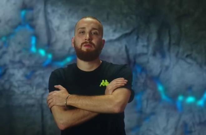 GÖNÜLLÜLER  <br>  Aziz