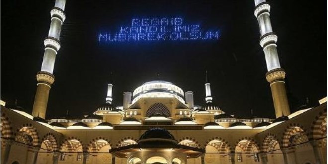 İşte yılın ilk kandili Regaip Kandili mesajları