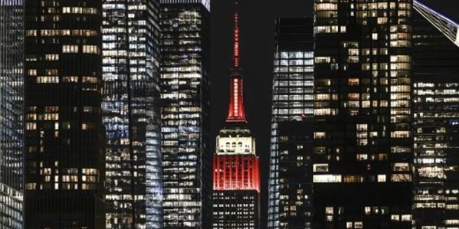 Empire State binası depremzedeler için kırmızı beyaz...