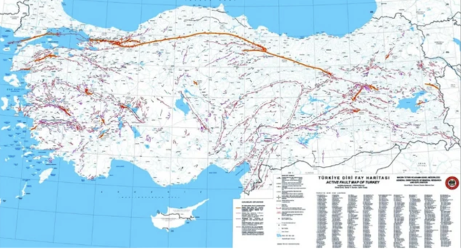 İstanbul, Kocaeli ve Bursa kesiminden Marmara Denizine giren KAF Hattı, Tekirdağ?ın Şarköy ilçesine bağlı Gaziköy Mahallesinden denizden çıkarak Saros Körfezi ve oradan da Yunanistan?a uzanıyor.