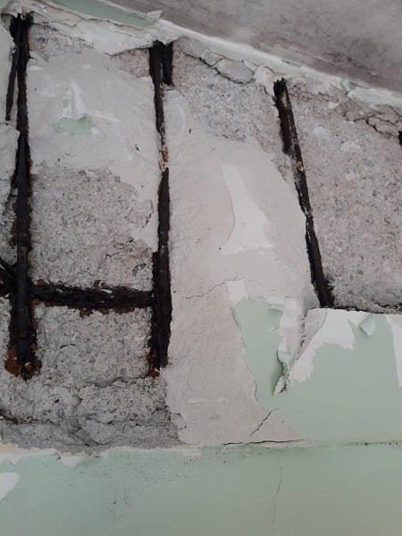 Konya?da konu ile ilgili protokol yapıldığını aktaran Dr. Akın, "Depremden sonra Konya Büyükşehir Belediyesi, ilçe belediyeleri, İnşaat Mühendisleri Odası, Konya Teknik Üniversitesi, Necmettin Erbakan Üniversitesi, KTO Karatay Üniversitesi İnşaat Mühendisliği bölümleri ortak bir protokole imza atıyor. Bu protokol çerçevesinde İnşaat Mühendisleri Odası ya da üniversitelere başvuran insanların standart bir ücret karşılığında yapılarının ön değerlendirme raporları hazırlanacak.