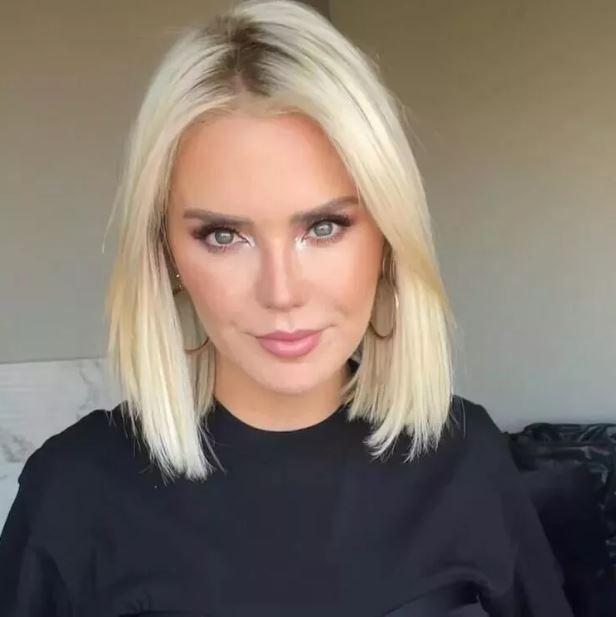 Eşi Şafak Mahmutyazıcıoğlu silahlı saldırıda öldürüldükten sonra zor zamanlar geçiren Ece Erken, gözlerden uzak bir yaşam sürmeye devam ediyor.