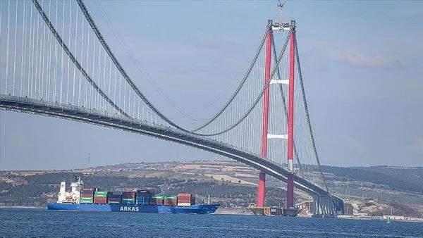 Cumhurbaşkanı Recep Tayyip Erdoğan açılış töreninde köprünün açılış ücreti için ?Otomobil geçişleri ile alakalı fiyatı, 200 lira olarak belirledik. Pahalı mı? 200 liracık. Biliyorsunuz yap işlet devret ve yüklenici firma buradan aldığı parayla eğer buradaki aylık, yıllık bedel eğer onun aleyhineyse farkı kim ödeyecek? Onu bizler, devletin kasasından ödeyeceğiz? demişti.