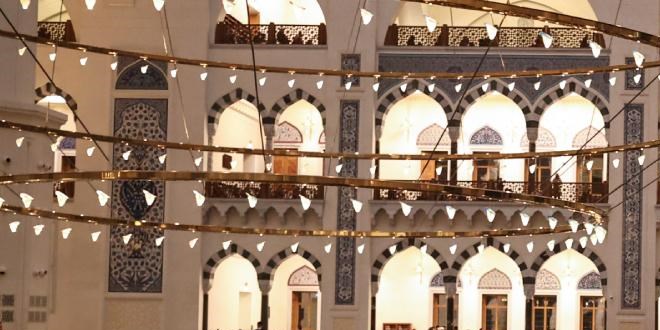 Teravih namazı nasıl kılınır, evde tek kılınır mı?