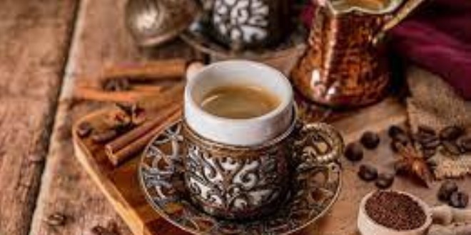 Türk kahvesini aç karnına iciyorsanız dikkat!