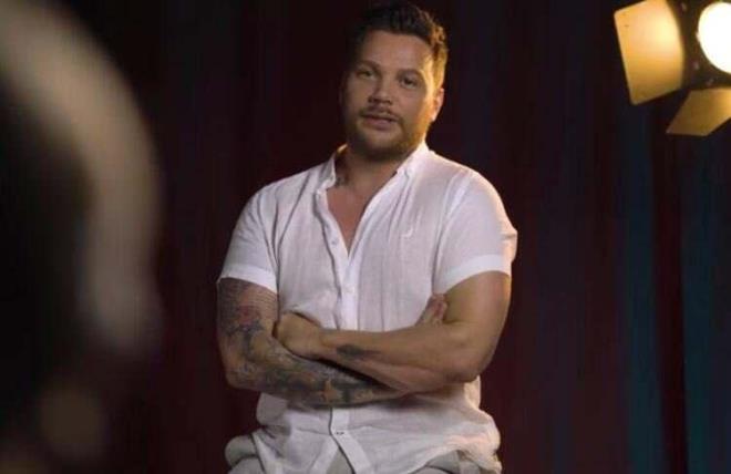 Ünlü şarkıcı, gazeteciler tarafından Portakal'a verdiği yanıtın hatırlatılması üzerine "Serdar Ortaç çok değerli bir isimdir, omurgalı bir adamdır. Ona omurgasız diyenlerin omurgayla ilgili bir sorunu var herhalde. Bu kutuplaşma son bulmalı, her şeyin fazlası fazla. Ülke hayrına olan her şey kabulümüz olmalı." şeklinde konuştu.