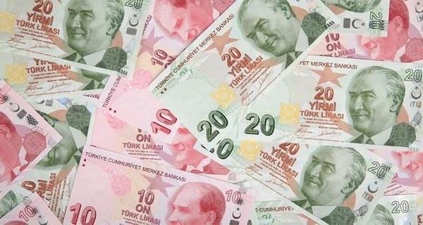 Yüzde 30 zam oranıyla en düşük profesör maaşı 44 bin 280 liraya, yüzde 40 oranla 47 bin 700 liraya, yüzde 50 zam oranıyla 51 bin 80 liraya yükselecek.