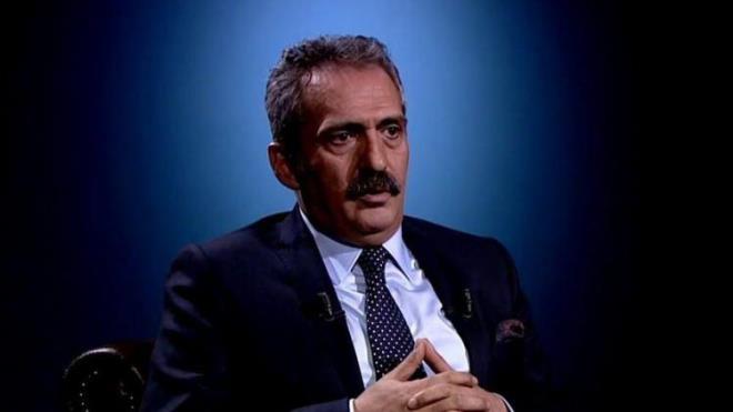 Usta sanatçı Yavuz Bingöl 14 mayıs seçimleri sonrası deprem bölgesinde oy kullanan vatandaşları hedef alan CHP yandaş seçmenlerine ateş püskürdü. Bingöl, sosyal medya hesabından yaptığı paylaşımda "Siz kimsiniz ulan" diyerek hesap sordu.