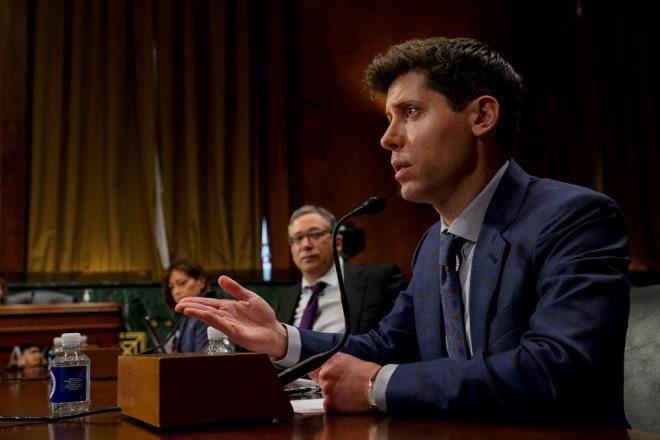 OpenAI CEO'su Sam Altman, şirketi tarafından inşa edilenler gibi yapay zeka sistemlerinin nasıl düzenleneceğine ilişkin bir oturumda bu hafta ABD senatörlerine "İnsanların bunu daha fazla kullanılmasını sağlamaya çalışmıyoruz." dedi.