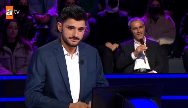 Spordan sanata, tarihten coğrafyaya kadar pek çok kategoride genel kültür sorularının yer aldığı yarışmanın son bölümünde yaşananlar geceye damga vurdu.