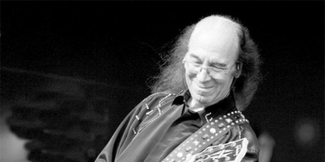 Erkin Koray hayatını kaybetti