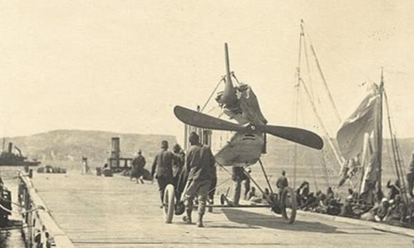 Osmanlı Devleti, uçağı ilk kez I. Dünya Savaşı`nda kullanmıştır.