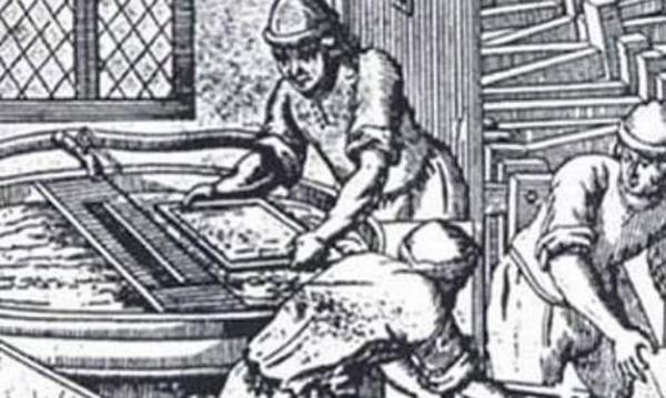 Osmanlılarda ilk matbaa, Üçüncü Ahmed zamanında ve 1327 yılında faaliyete geçen İbrahim Müteferrika Matbaası’dır.