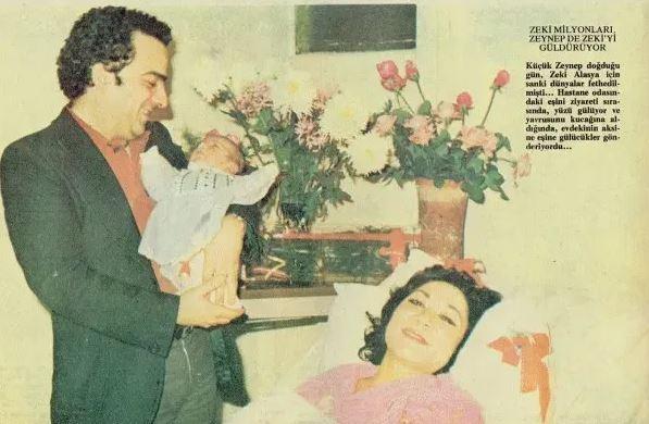 YEŞİLÇAM'IN ÜNLÜ ÇİFTİ 1987 YILINDA AYRILMIŞTI!    Sinemanın usta oyuncularından merhum Zeki Alasya ile 1969 yılında evlenen Oya Alasya, Zeki Alasya'nın ilk eşiydi. Ünlü çift, kızları Zeynep Alasya'nın dünyaya gelmesinin ardından 1987 yılında evliliklerini sonlandırdı.