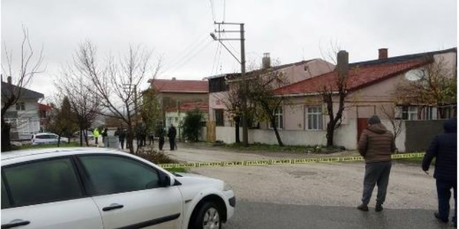 köpeğe taş atan 2 kişiye, köpeğin sahibi ateş etti: 1 ölü, 1 yaralı