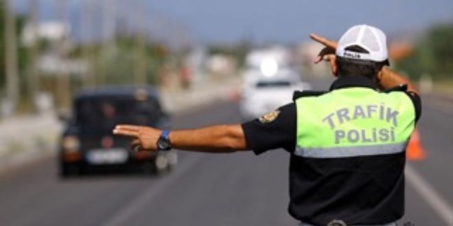 Trafikte bunları yapan yandı!