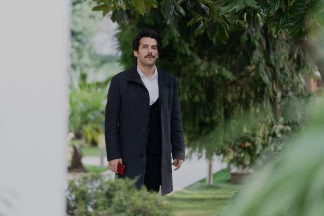 KONT ZİYA, KADİR'LE YEMEKTE    Akşam Atıf'ın evindeki yemeğe Kadir ile giden Kont Ziya ise "Mutlu haberi verelim mi Kadir?" deyince İncila'nın elini tutan Kadir, "Biz gün aldık, evleniyoruz" dedi.