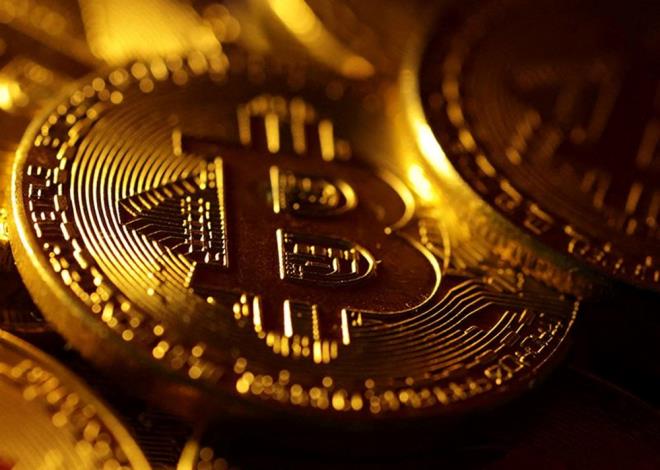 Soru 7: Hangi borsalarda listelenecek?  <br>  İşleme açılan 11 spot Bitcoin ETF?si farklı borsalarda kullanıcılara sunuldu. Bitwise, Hashdex ve Grayscale şirketlerinin başvuruları New York Menkul Kıymetler Borsası (NYSE), Valkyrie ve iShares başvuruları Nasdaq, ARK 21 Shares, Fidelity, Wisdomtree, Invesco, VanEck ve Franklin?in başvuruları Chicago Opsiyon Borsası (CBOE) üzerinden işlemlere açıldı.  <br>  Soru 8: ETF'ler için işlem ücreti olacak mı?  <br>  Bireysel ve kurumsal yatırımcılar, borsalar üzerinden yapacağı işlemlerde şirketlere göre değişen işlem ücretleri ödeyecek.