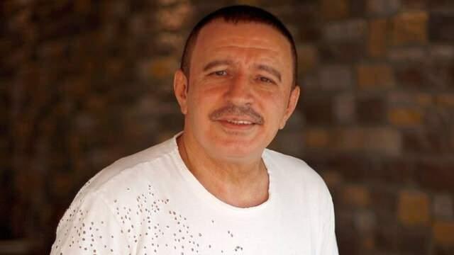 Ülkemizin kültürünü 'Oy Oy Eminem'le dünyaya tanıttık. Kendi ülkemde yanlış anlaşılma uğruna sürgün edildim. Bu 'Sürgün Yedim' şarkımı da yaşadıklarımdan yola çıkarak yazdım.
