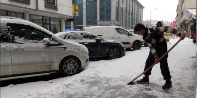 Karadeniz üzerinden soğuk ve yağışlı hava geliyor