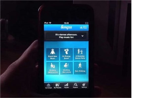 <p><b>Songza</b></p>  Modunuza göre müzik dinleyebileceğiniz bir uygulama. Ücretsiz ve her türlü işletim sisteminden indirebiliyor.