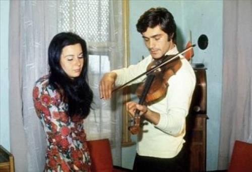 Kambur (Atıf Yılmaz)