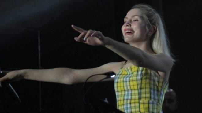 ALEYNA TİLKİ<p>    Kıbrıs  <p>  1 MİLYON TL