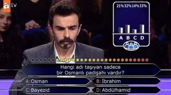 'Seyirciye sorma' jokerini kullanan yarışmacı, uzun bir süre düşündükten sonra "İbrahim" yanıtında karar kılmıştı ve doğru cevabı vermişti.